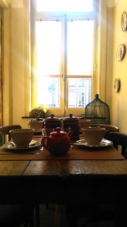 リール La-Lilloise Bed & Breakfast 部屋 写真